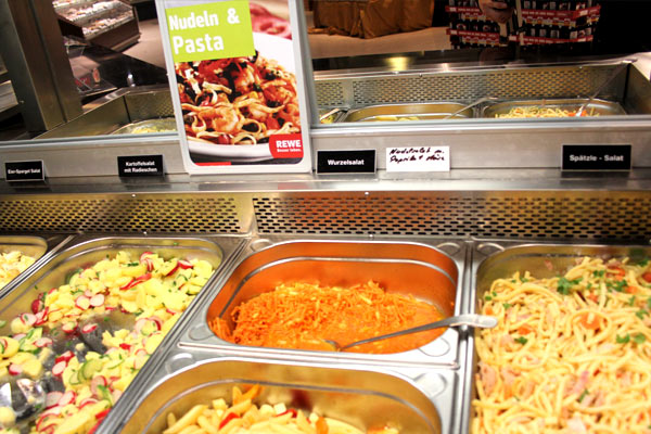 Salatbar im Rewe-Center Stanislawski & Laas