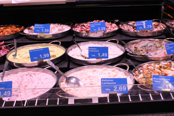 Fisch-Salate im Rewe-Center Stanislawski & Laas