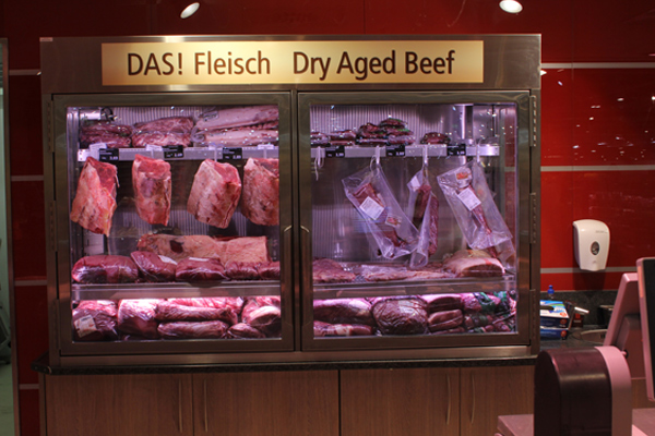 Dry Aged Fleisch im Rewe-Center Stanislawski & Laas